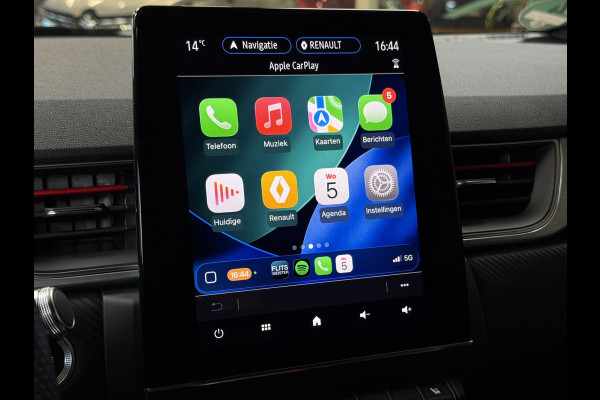 Renault Captur 1.3 TCe 160 R.S.Line | VERKOCHT! Groot Navi | Trekhaak |18 " | Camera | Stoelverwarming | PDC V+A | 100% Dealer onderhouden!