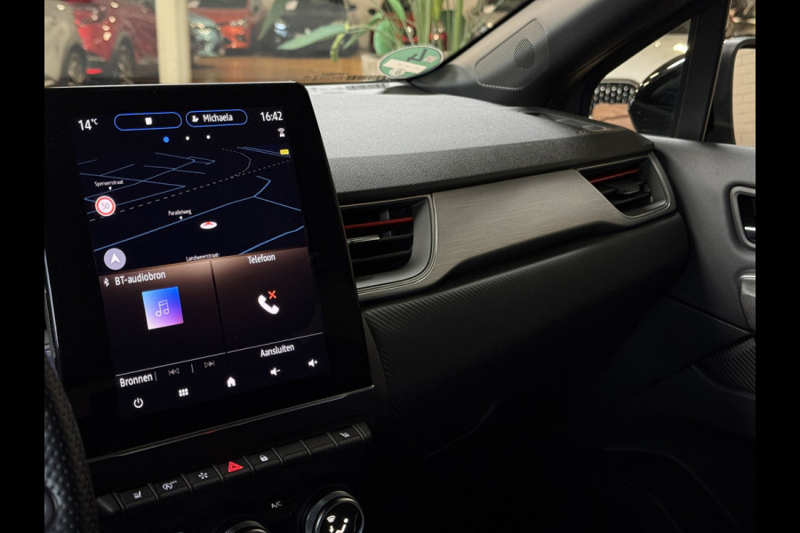 Renault Captur 1.3 TCe 160 R.S.Line | VERKOCHT! Groot Navi | Trekhaak |18 " | Camera | Stoelverwarming | PDC V+A | 100% Dealer onderhouden!