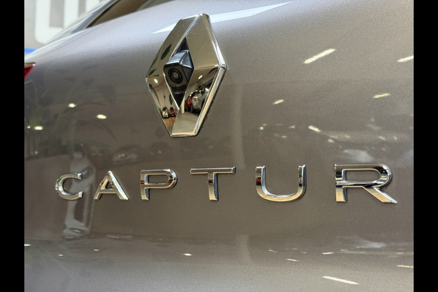 Renault Captur 1.3 TCe 160 R.S.Line | VERKOCHT! Groot Navi | Trekhaak |18 " | Camera | Stoelverwarming | PDC V+A | 100% Dealer onderhouden!