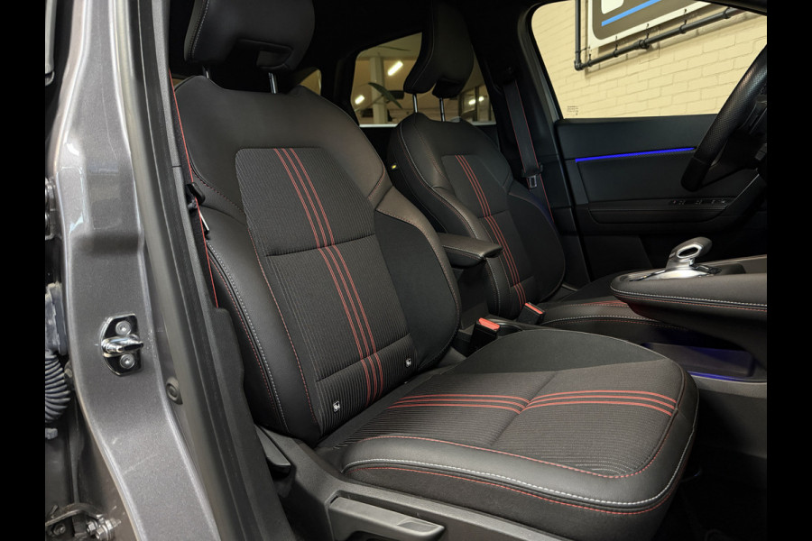 Renault Captur 1.3 TCe 160 R.S.Line | VERKOCHT! Groot Navi | Trekhaak |18 " | Camera | Stoelverwarming | PDC V+A | 100% Dealer onderhouden!