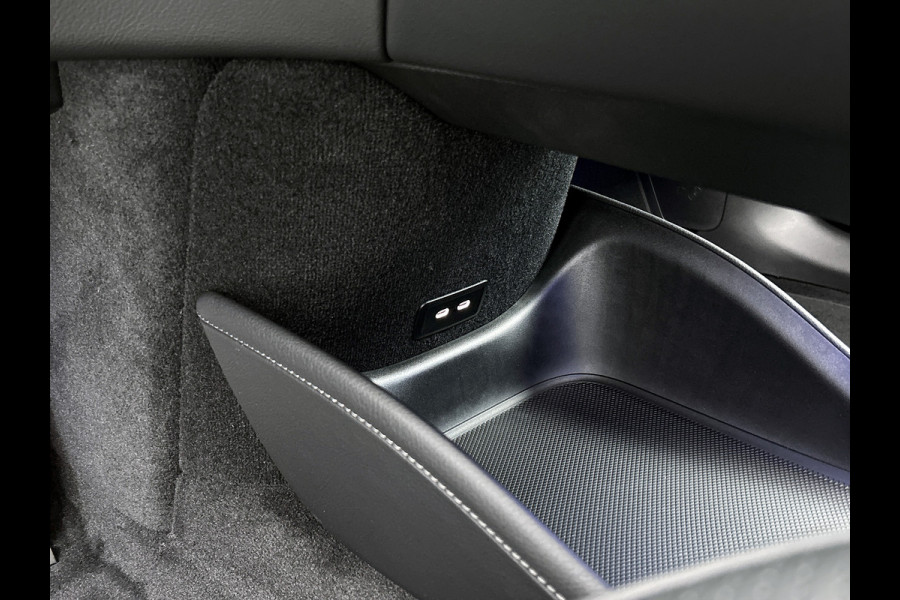 Mercedes-Benz EQE SUV 350 4Matic Sport Edition 91 kWh | Premium Pakket | Nightpakket | Trekhaak | AIRMATIC Luchtvering | Augmented Reality Navigation | DIGITAL LIGHT | 22 inch AMG velgen | 360°-camera | Rijassistentiepakket Plus | Burmester® |