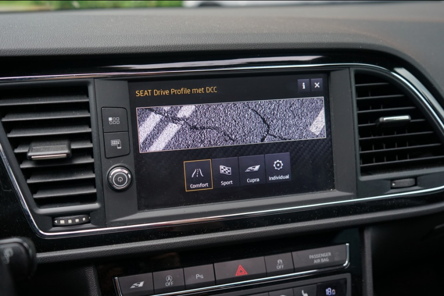 Seat Leon 2.0 TSI Cupra 300 Pano/Beats/DCC/DSG