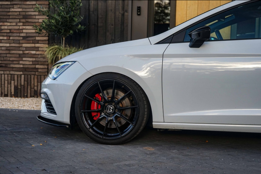 Seat Leon 2.0 TSI Cupra 300 Pano/Beats/DCC/DSG