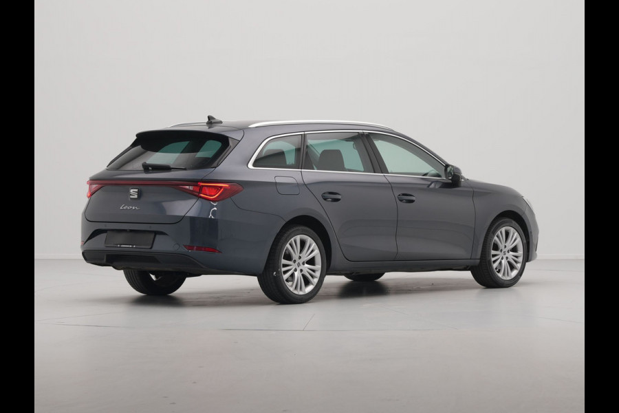 Seat Leon Sportstourer 1.5 TSI 130pk Style Navigatie Camera 17"velgen Keyless Parkassist Carplay 21
