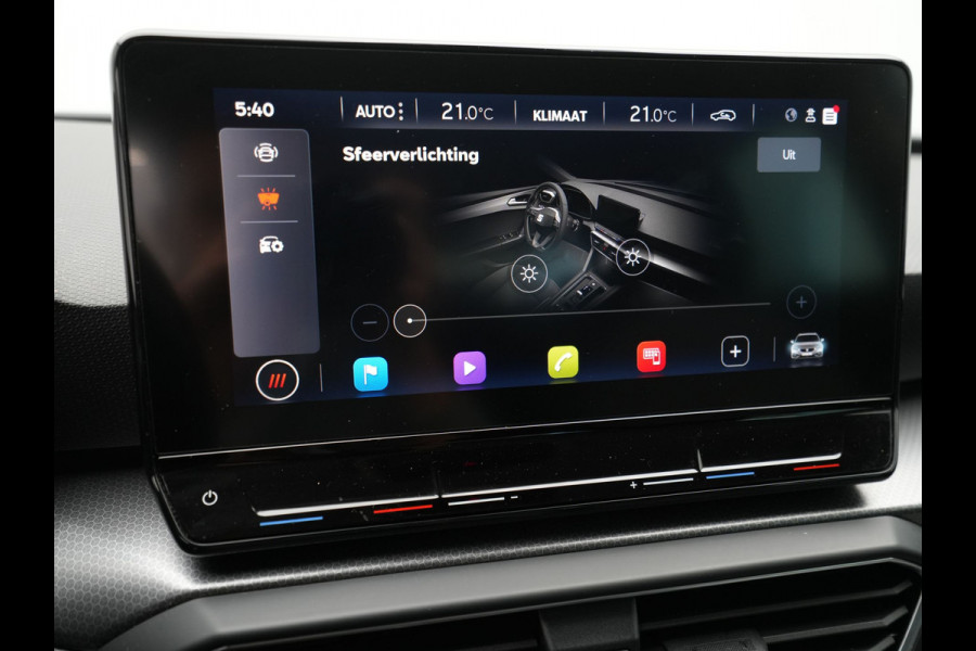 Seat Leon Sportstourer 1.5 TSI 130pk Style Navigatie Camera 17"velgen Keyless Parkassist Carplay 21