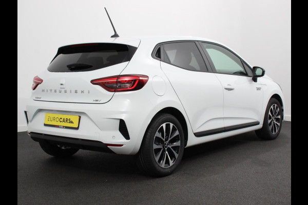 Mitsubishi Colt 1.6 HEV Automaat Intense Navigatie d.m.v. Apple Carplay/Android Auto Camera Climate Control Cruise Control Lichtmetalen velgen Extra Getint Glas Digitale Cockpit