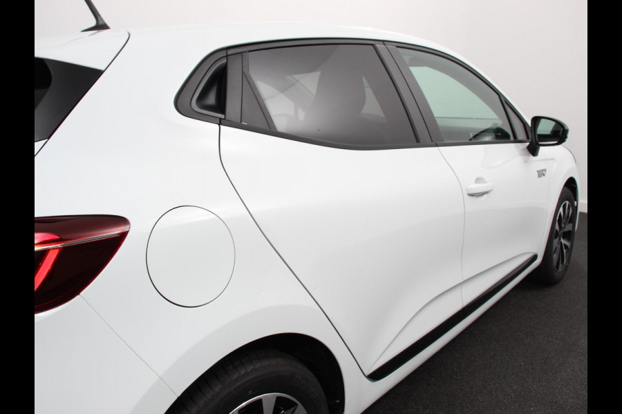 Mitsubishi Colt 1.6 HEV Automaat Intense Navigatie d.m.v. Apple Carplay/Android Auto Camera Climate Control Cruise Control Lichtmetalen velgen Extra Getint Glas Digitale Cockpit