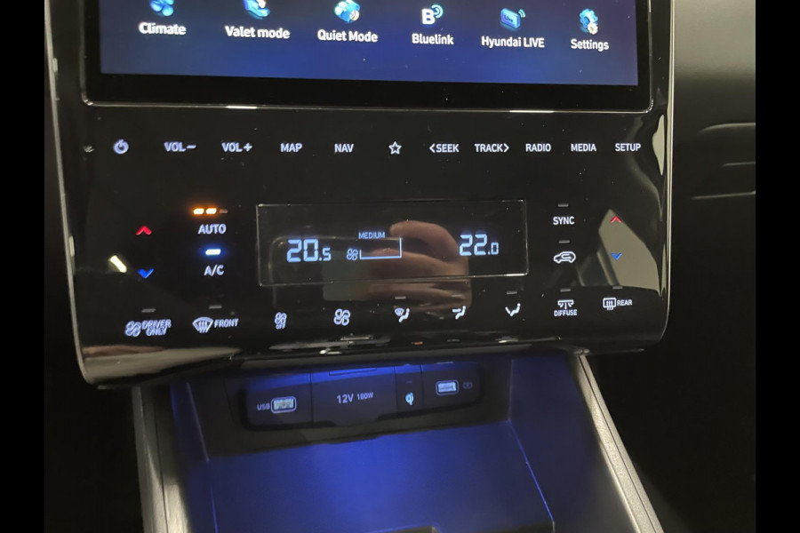 Hyundai Tucson 1.6 T-GDI PHEV Comfort 4WD Navigatie Apple Carplay/Android Auto Camera Parkeersensoren Adaptieve Cruise Control Stoelverwarming Elektrische Achterklep Climate Control