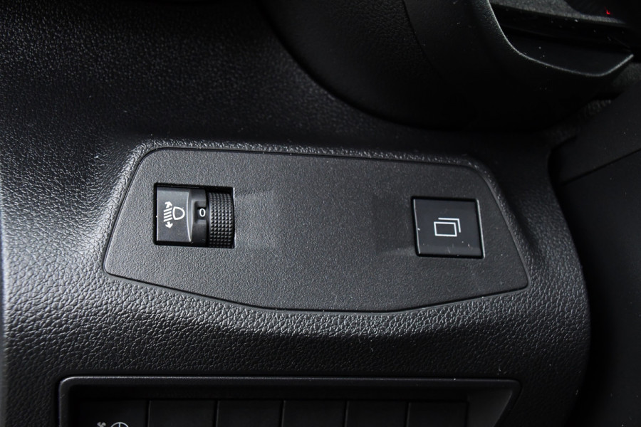 Toyota PROACE CITY Electric Long 50 kWh Black & White Edition 5 x Direct Leverbaar! Camera, Cruise, 2 x Schuifdeur, Carplay, 136pk,