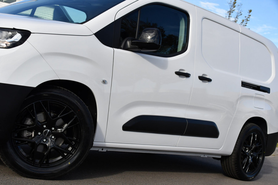 Toyota PROACE CITY Electric Long 50 kWh Black & White Edition 5 x Direct Leverbaar! Camera, Cruise, 2 x Schuifdeur, Carplay, 136pk,