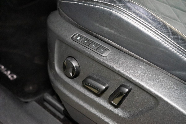 Škoda Kodiaq 1.5 TSI Sportline Business 150PK | NL AUTO+NAP+1e Eigenaar | LED | Carplay | Stoelverw. | Trekhaak | Canton GERESERVEERD