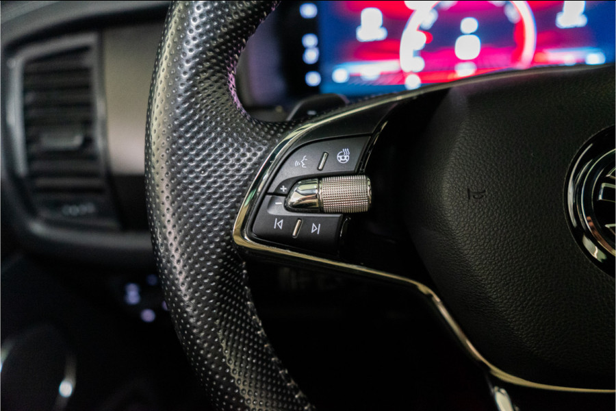 Škoda Kodiaq 1.5 TSI Sportline Business 150PK | NL AUTO+NAP+1e Eigenaar | LED | Carplay | Stoelverw. | Trekhaak | Canton GERESERVEERD