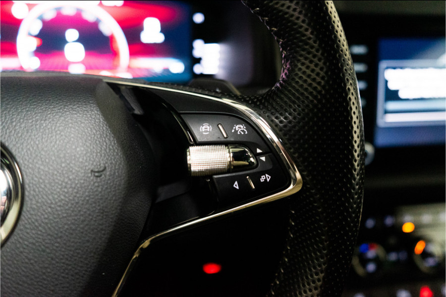 Škoda Kodiaq 1.5 TSI Sportline Business 150PK | NL AUTO+NAP+1e Eigenaar | LED | Carplay | Stoelverw. | Trekhaak | Canton GERESERVEERD