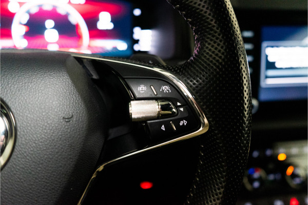 Škoda Kodiaq 1.5 TSI Sportline Business 150PK | NL AUTO+NAP+1e Eigenaar | LED | Carplay | Stoelverw. | Trekhaak | Canton GERESERVEERD