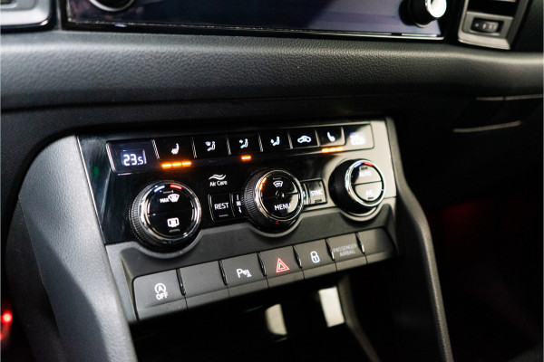 Škoda Kodiaq 1.5 TSI Sportline Business 150PK | NL AUTO+NAP+1e Eigenaar | LED | Carplay | Stoelverw. | Trekhaak | Canton GERESERVEERD