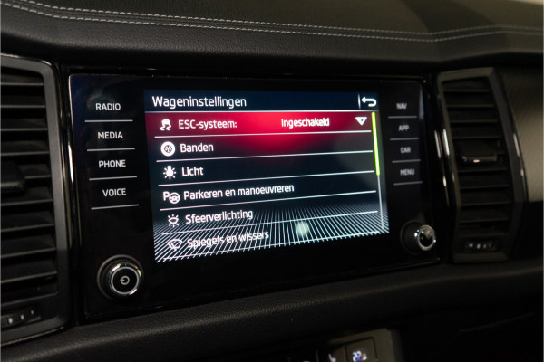 Škoda Kodiaq 1.5 TSI Sportline Business 150PK | NL AUTO+NAP+1e Eigenaar | LED | Carplay | Stoelverw. | Trekhaak | Canton GERESERVEERD