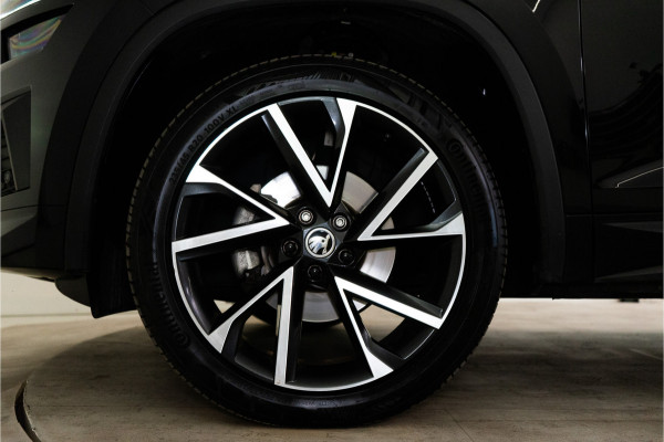 Škoda Kodiaq 1.5 TSI Sportline Business 150PK | NL AUTO+NAP+1e Eigenaar | LED | Carplay | Stoelverw. | Trekhaak | Canton GERESERVEERD