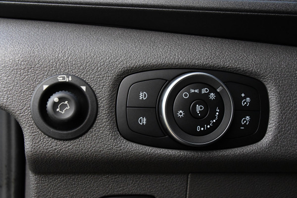 Ford E-Transit 350 L3H2 68 kWh PB Edition Adaptieve Cruise, 360 Camera, Carplay, BLIS, Stoelverwarming, NAVI, Multimedia, Sensoren, Uniek!