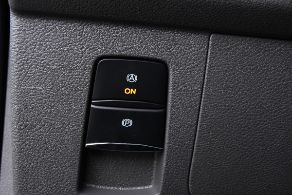 Ford E-Transit 350 L3H2 68 kWh PB Edition Adaptieve Cruise, 360 Camera, Carplay, BLIS, Stoelverwarming, NAVI, Multimedia, Sensoren, Uniek!