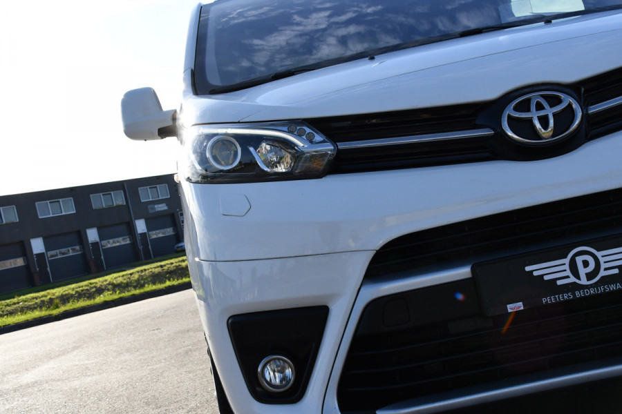 Toyota ProAce 2.0 D-4D GR Sport Edition 360 Camera, Cruise, Carplay, Head-up, 177pk, 2 x Schuifdeur, Trekhaak, Stoelverwarming, Automaat, Uniek!