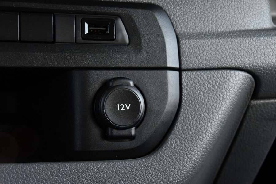 Toyota ProAce 2.0 D-4D GR Sport Edition 360 Camera, Cruise, Carplay, Head-up, 177pk, 2 x Schuifdeur, Trekhaak, Stoelverwarming, Automaat, Uniek!