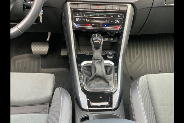 Volkswagen T-Roc 1.5 TSI Life Business AUTOMAAT PANO 17'' 2024 !