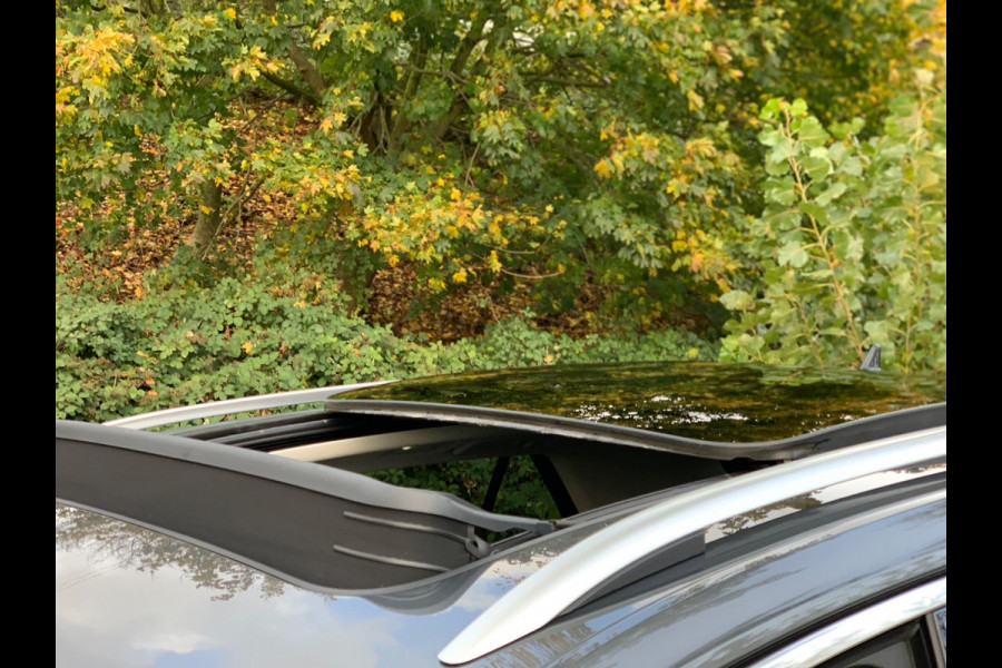 Volkswagen T-Roc 1.5 TSI Life Business AUTOMAAT PANO 17'' 2024 !