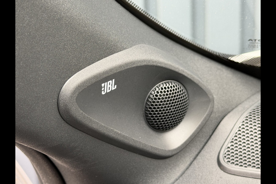 Toyota Yaris Cross 1.5 Hybrid GR Sport | 360 camera | JBL | Elektrische achterklep | Head-up | Rijklaar!!