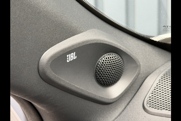 Toyota Yaris Cross 1.5 Hybrid GR Sport | 360 camera | JBL | Elektrische achterklep | Head-up | Rijklaar!!