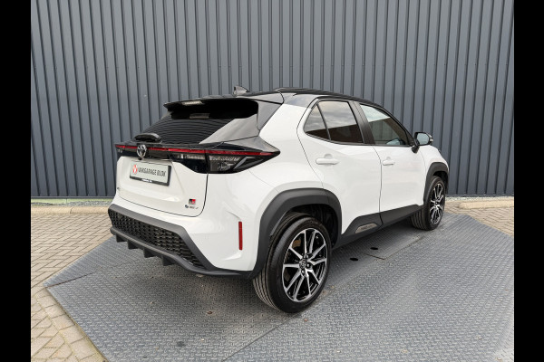 Toyota Yaris Cross 1.5 Hybrid 130 GR Sport | Pano dak | 7.500 km | JBL | Head-up | Rijklaar!!