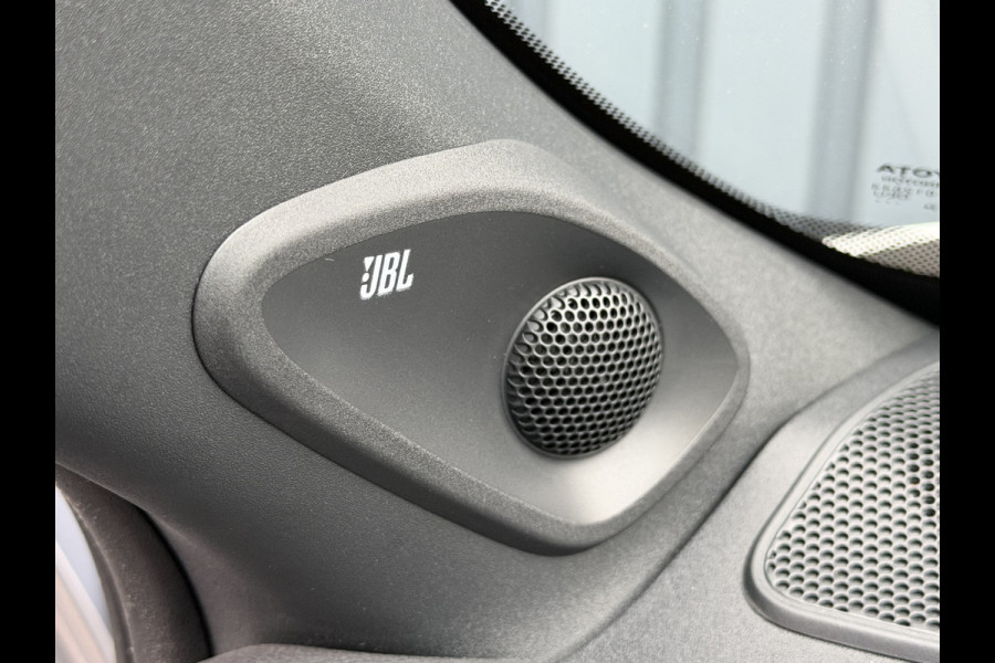 Toyota Yaris Cross 1.5 Hybrid 130 GR Sport | Pano dak | 7.500 km | JBL | Head-up | Rijklaar!!