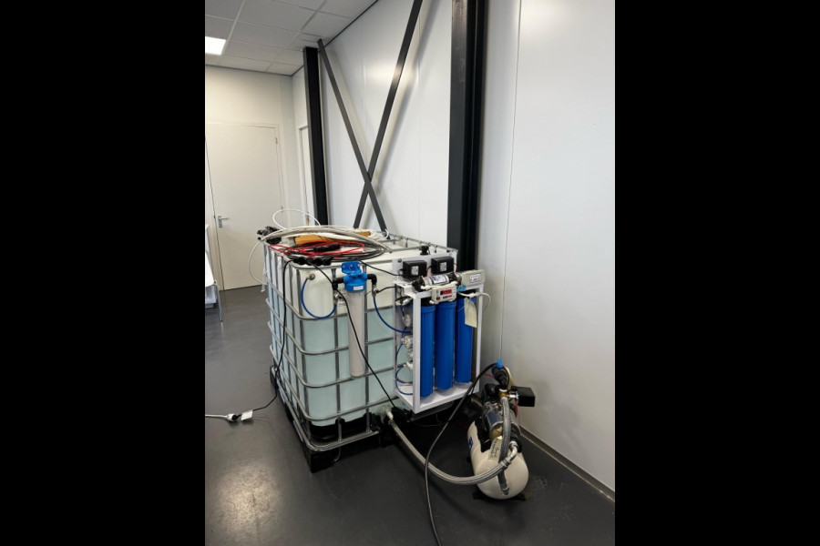 Volkswagen Caddy 2.0 TDI L2H1 BMT Com GLAZEN WASSER WERKBUS AIRCO CR CONTROL