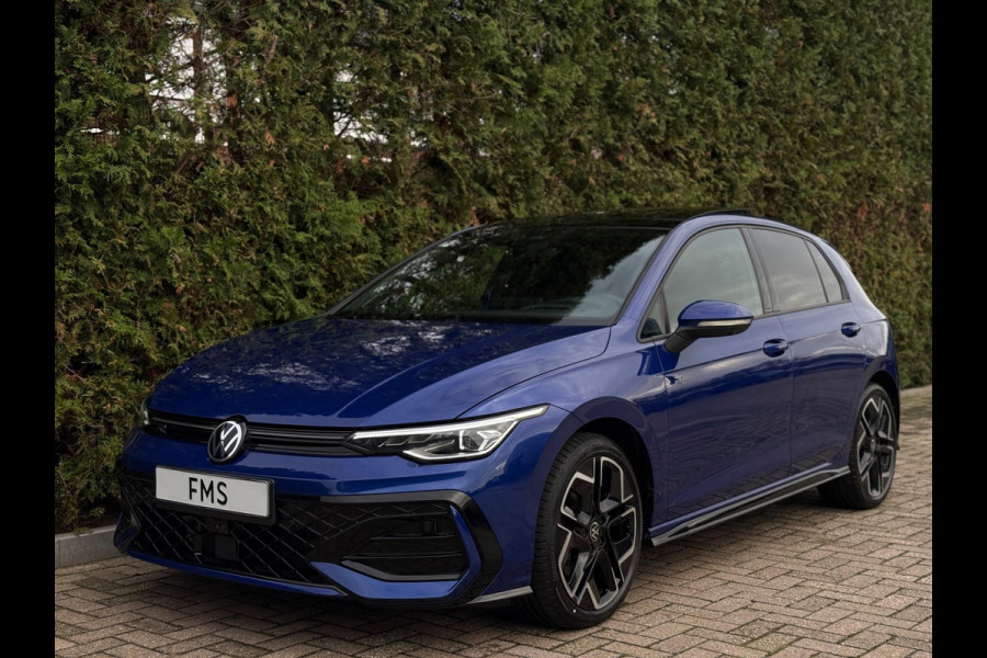 Volkswagen Golf 8.5 2.0 TDI 3x R-Line Panorama IQ CarPlay HK