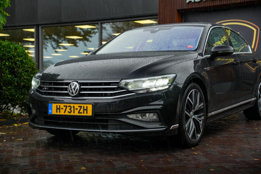 Volkswagen Passat 1.5 TSI Elegance Business R Leer Navi