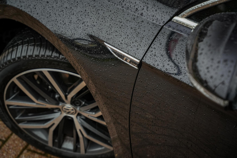 Volkswagen Passat 1.5 TSI Elegance Business R Leer Navi