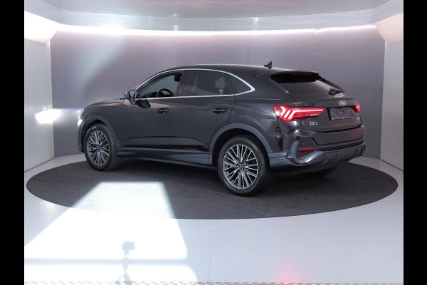 Audi Q3 Sportback 45 TFSI e Edition 245 pk S-tronic | Navigatie | Parkeersensoren (Park assist) | Achteruitrijcamera | Stoelverwarming | Adaptieve cruise control | Lederen bekleding |