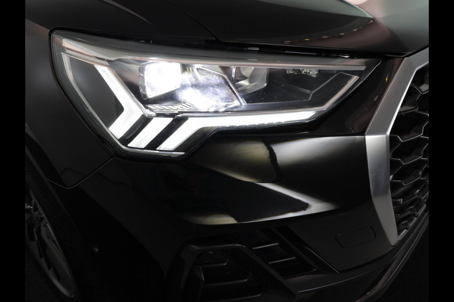 Audi Q3 Sportback 45 TFSI e Edition 245 pk S-tronic | Navigatie | Parkeersensoren (Park assist) | Achteruitrijcamera | Stoelverwarming | Adaptieve cruise control | Lederen bekleding |