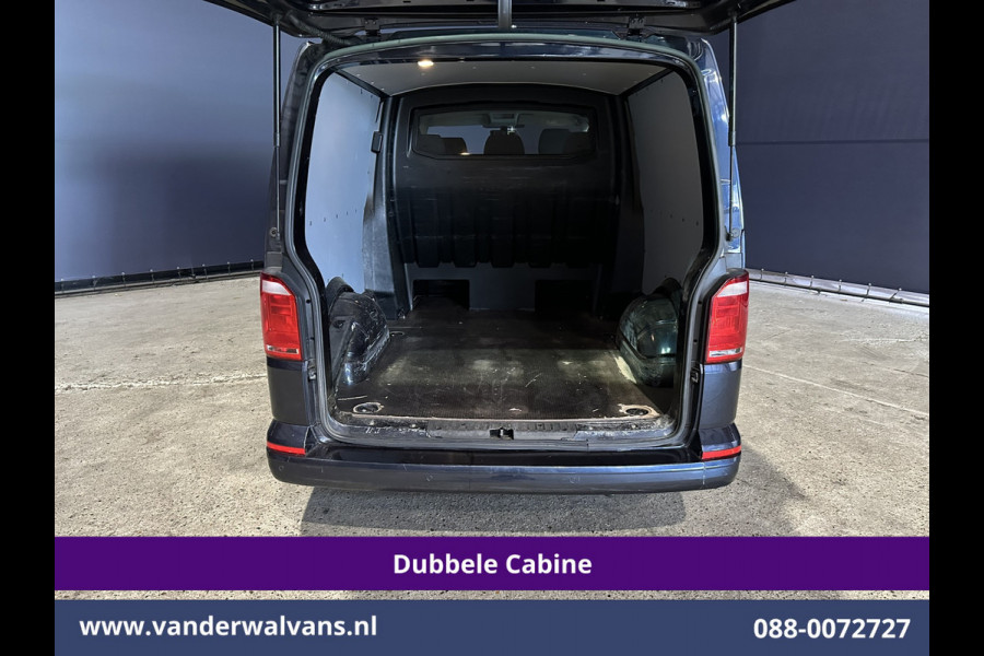 Volkswagen Transporter 2.0 TDI 150pk Automaat L2H1 Dubbele Cabine Euro6 Airco | 5-Zits | Navigatie | LM Velgen Apple Carplay, Android Auto, Cruisecontrol, Parkeersensoren, Verwarmde voorruit, Achterklep