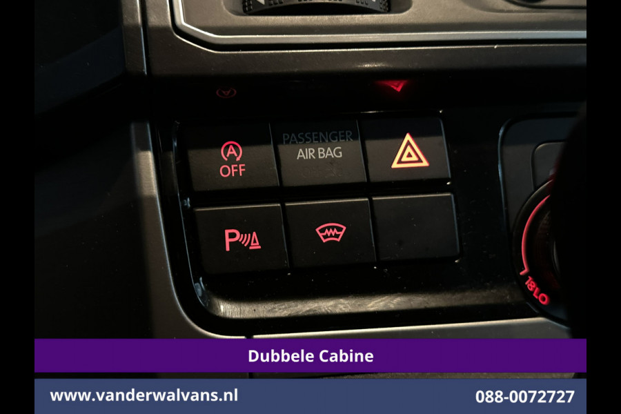 Volkswagen Transporter 2.0 TDI 150pk Automaat L2H1 Dubbele Cabine Euro6 Airco | 5-Zits | Navigatie | LM Velgen Apple Carplay, Android Auto, Cruisecontrol, Parkeersensoren, Verwarmde voorruit, Achterklep