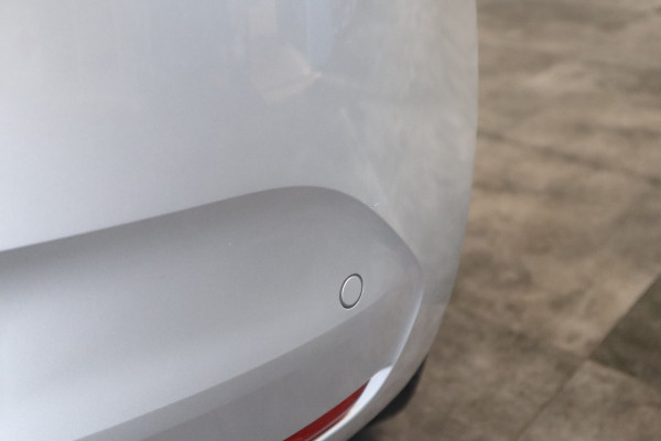 Renault Clio 1.6 E-Tech Hybrid 145 Evolution Navigatie Full-led PDC