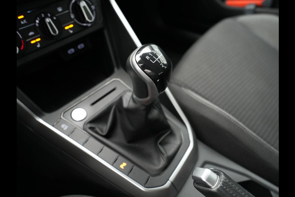 Volkswagen Polo 1.0 TSI 95pk Life Navigatie Camera Stoelverwarming Keyless 68