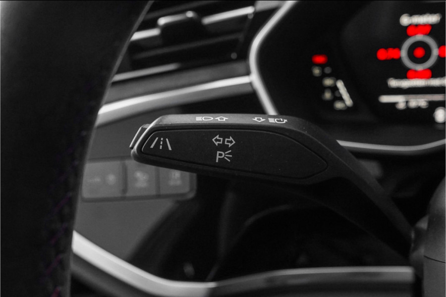 Audi Q3 TFSI RS Pano RS-Sportstoelen & Uitlaat B&O 21"