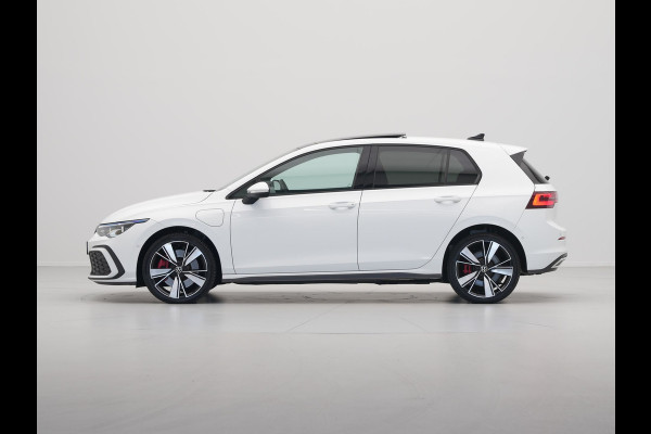 Volkswagen Golf 1.4 eHybrid 245pk GTE Panorama Navigatie Camera Stoelverwarming Carplay 193