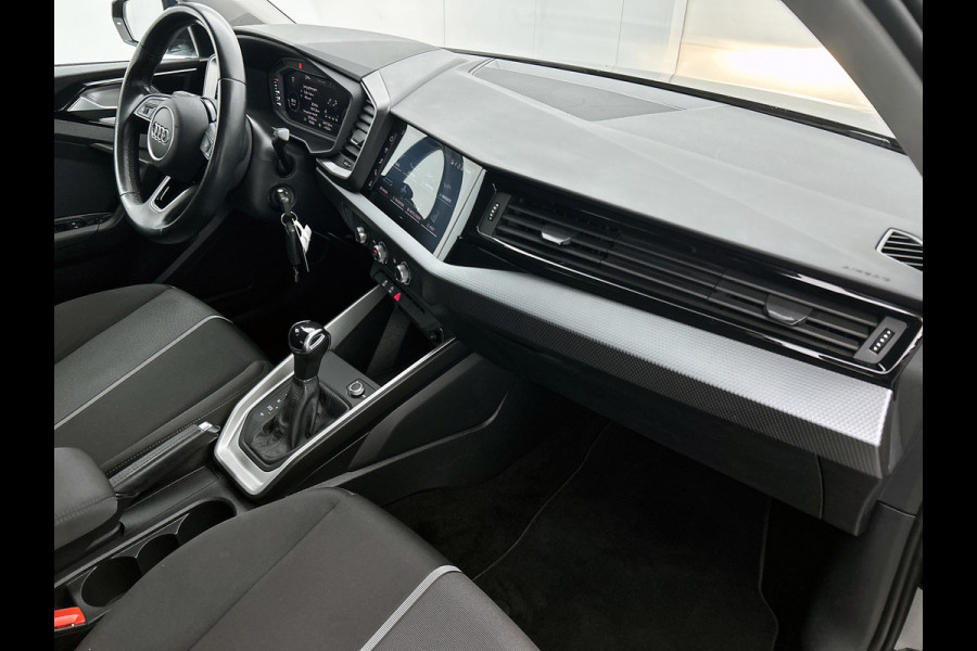Audi A1 SPORTBACK 30 TFSI Advanced edition AANBIEDING!!! (Dealer OnderH, Digitale Dash,Navi, Parkeersensoren, Addapt Cruise, Etc)