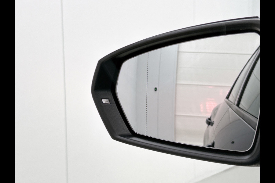 Audi A1 SPORTBACK 30 TFSI Advanced edition AANBIEDING!!! (Dealer OnderH, Digitale Dash,Navi, Parkeersensoren, Addapt Cruise, Etc)