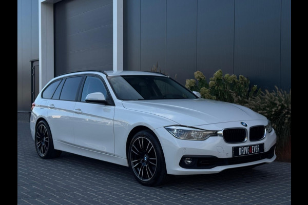 BMW 3 Serie 318i Executive M19 NAVI PDC ELEK PAKKET SPORTVELGEN LED