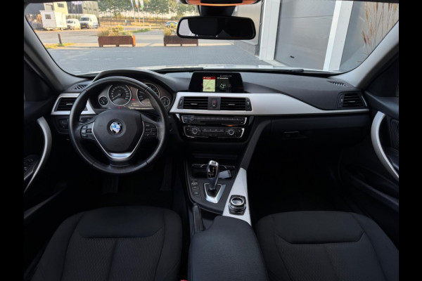 BMW 3 Serie 318i Executive M19 NAVI PDC ELEK PAKKET SPORTVELGEN LED