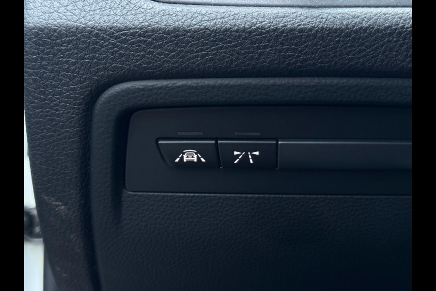 BMW 3 Serie 318i Executive M19 NAVI PDC ELEK PAKKET SPORTVELGEN LED