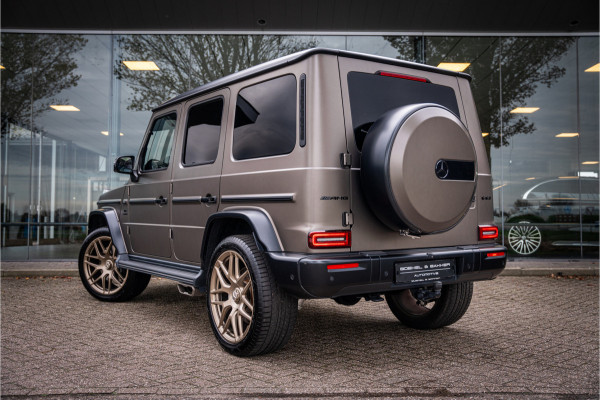 Mercedes-Benz G-Klasse AMG 63 ** Akrapovic ** AMG Performance Pack ** Carbon ** Xpell PPF Face-lift MY25 ** Grijs kenteken (excl. btw) ** Target Blue Eye