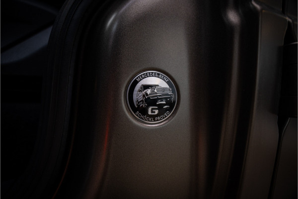 Mercedes-Benz G-Klasse AMG 63 ** Akrapovic ** AMG Performance Pack ** Carbon ** Xpell PPF Face-lift MY25 ** Grijs kenteken (excl. btw) ** Target Blue Eye